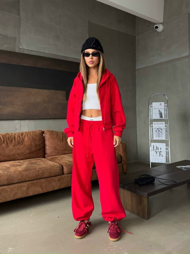 Спортивный костюм 23134820