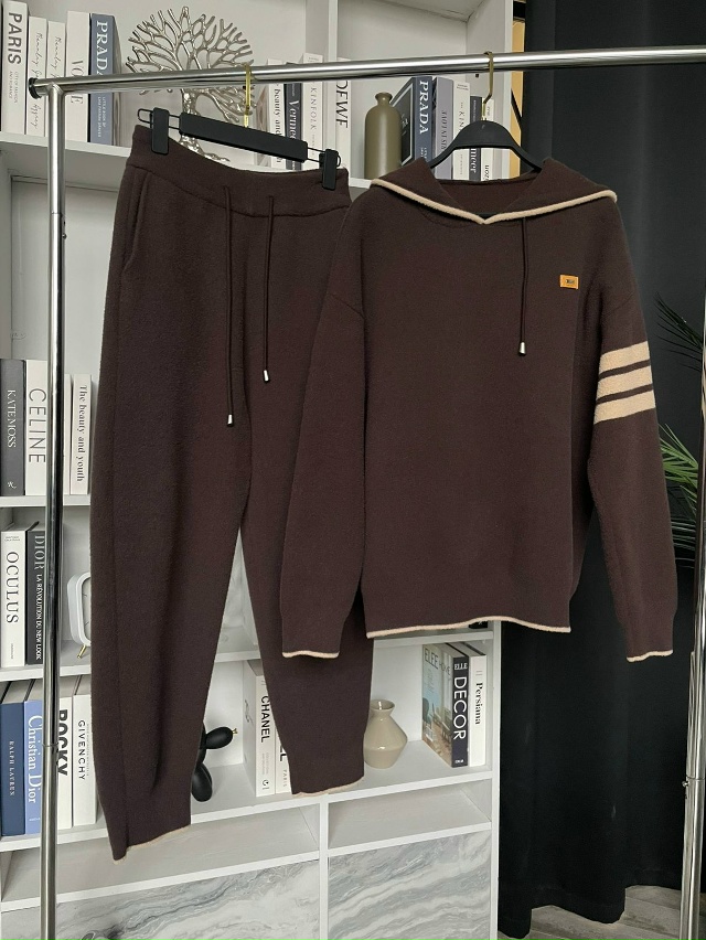 Спортивный костюм 23138149