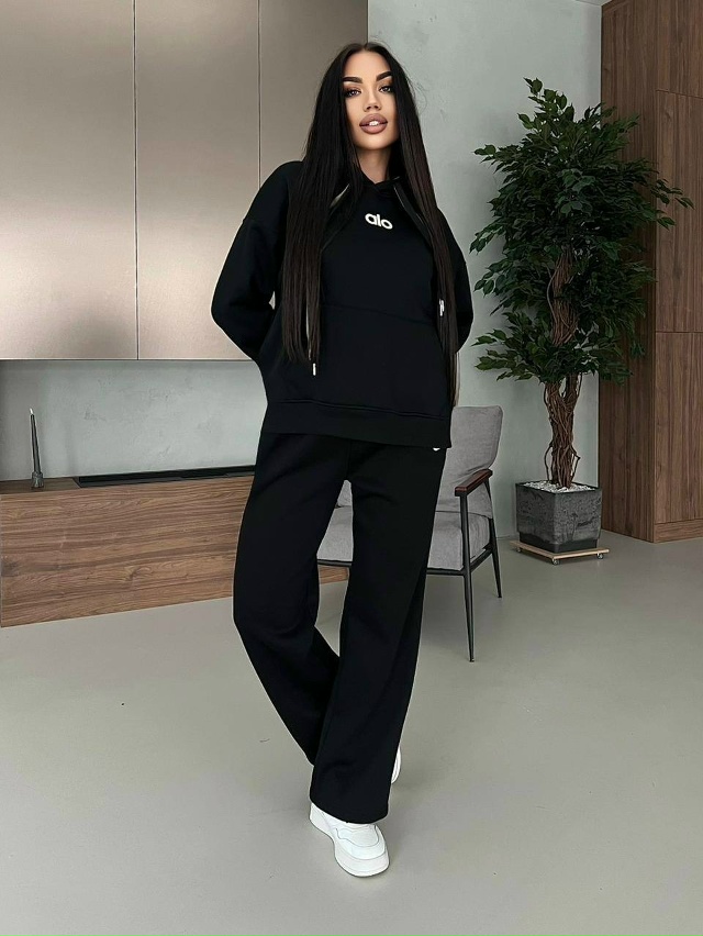 Спортивный костюм 23141673