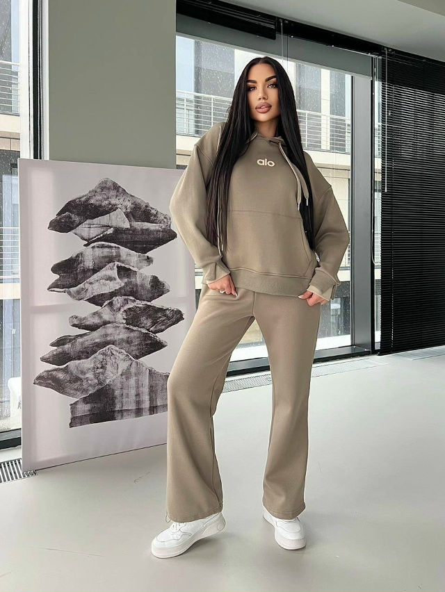 Спортивный костюм 23141672