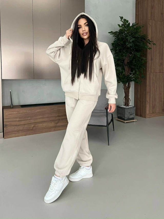 Спортивный костюм 23141677