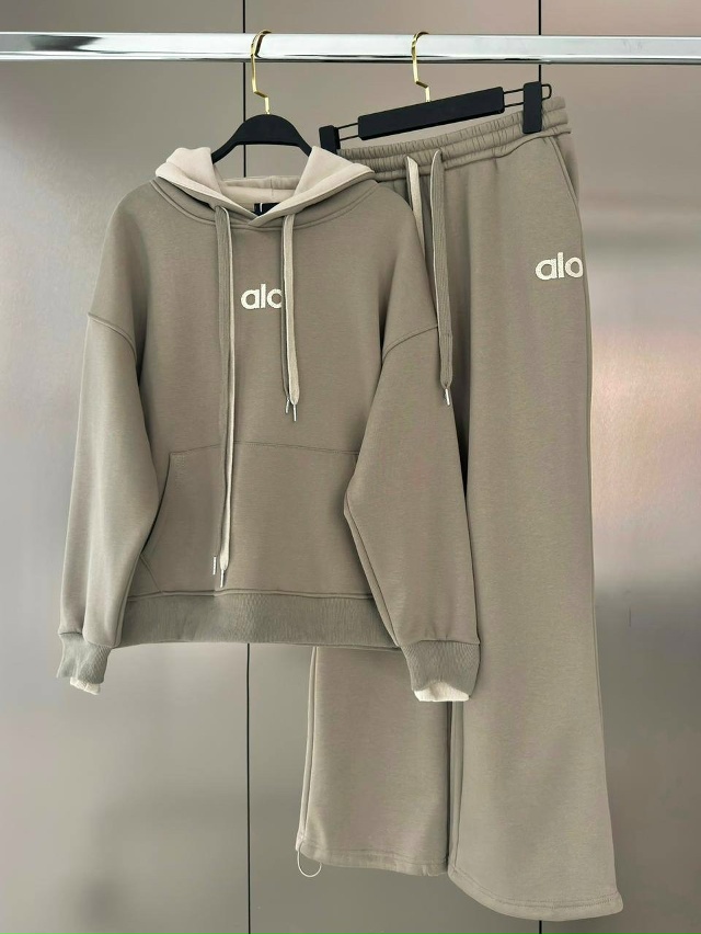 Спортивный костюм 23141672