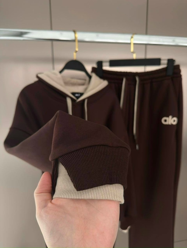 Спортивный костюм 23141675