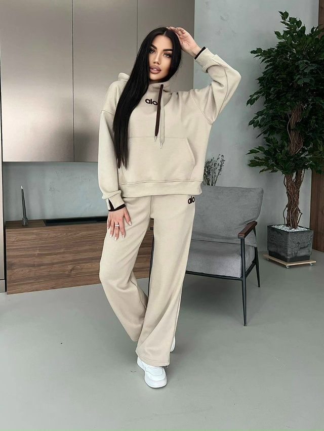 Спортивный костюм 23141674