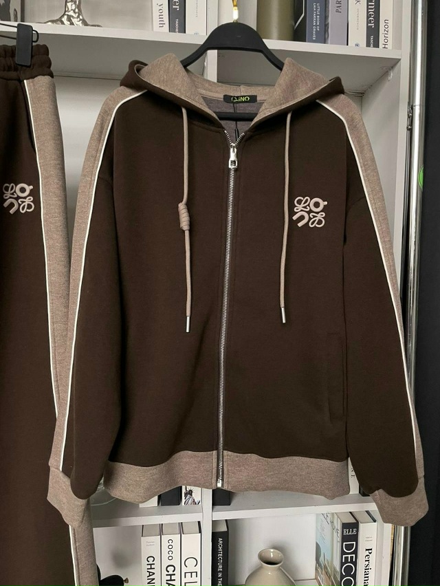 Спортивный костюм 23143217