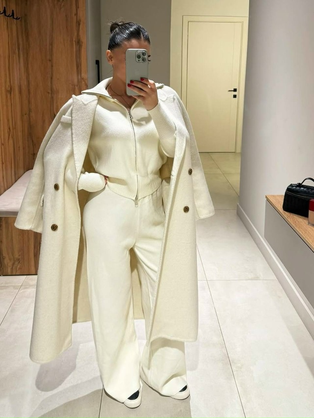 Спортивный костюм 23143160