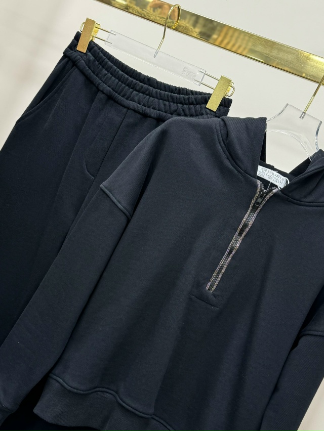 Спортивный костюм 23144619