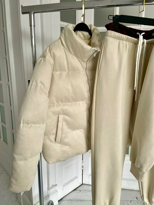 Спортивный костюм 23144293