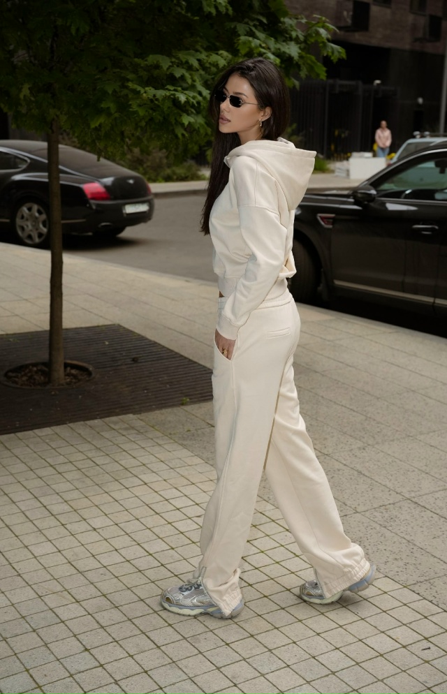 Спортивный костюм 23144618