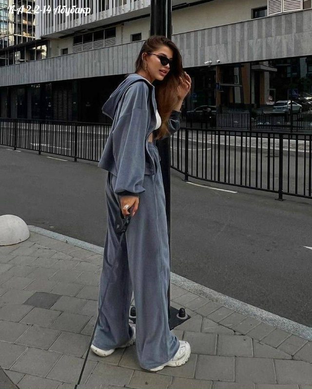 Спортивный костюм 23146240