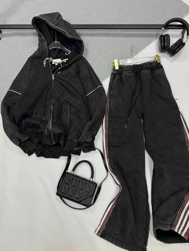 Спортивный костюм 23148707