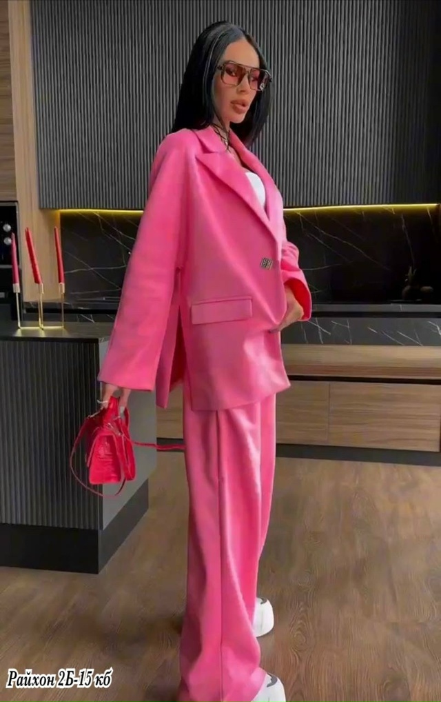 Спортивный костюм 23149250