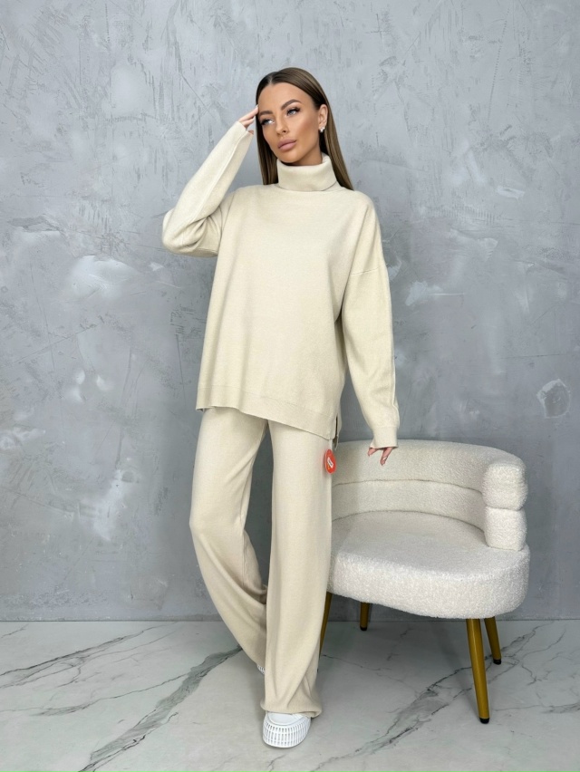 Костюм 23148896