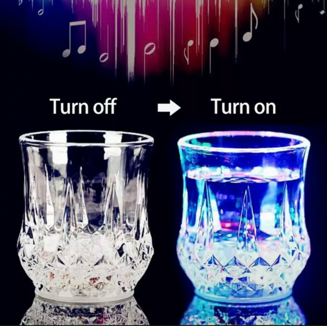 Светящийся бокал 23150052