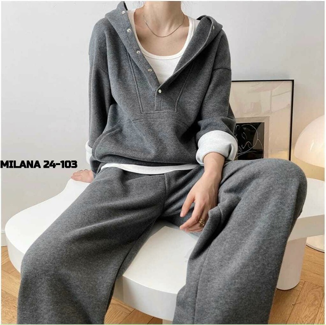 Спортивный костюм 23152561