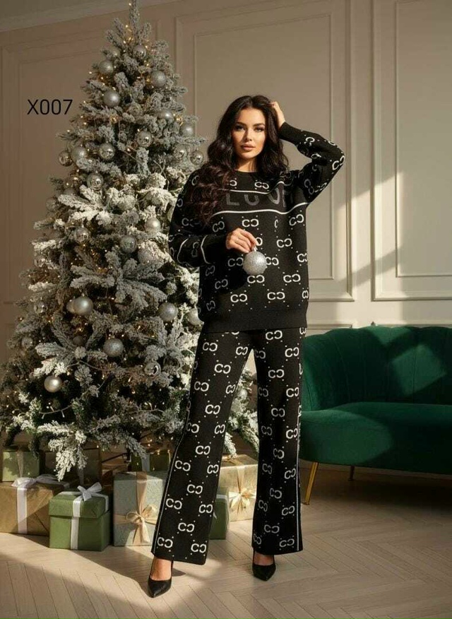 Спортивный костюм 23153524