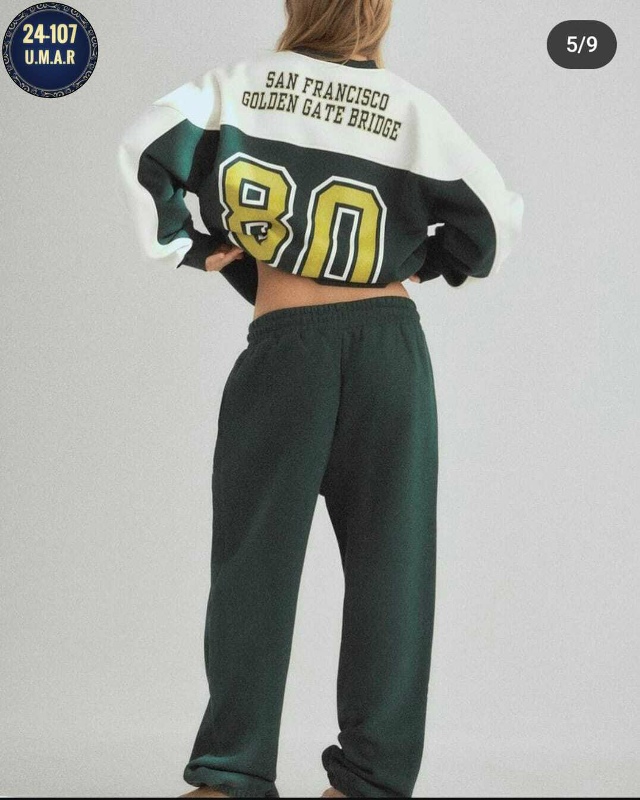 Спортивный костюм 23154136