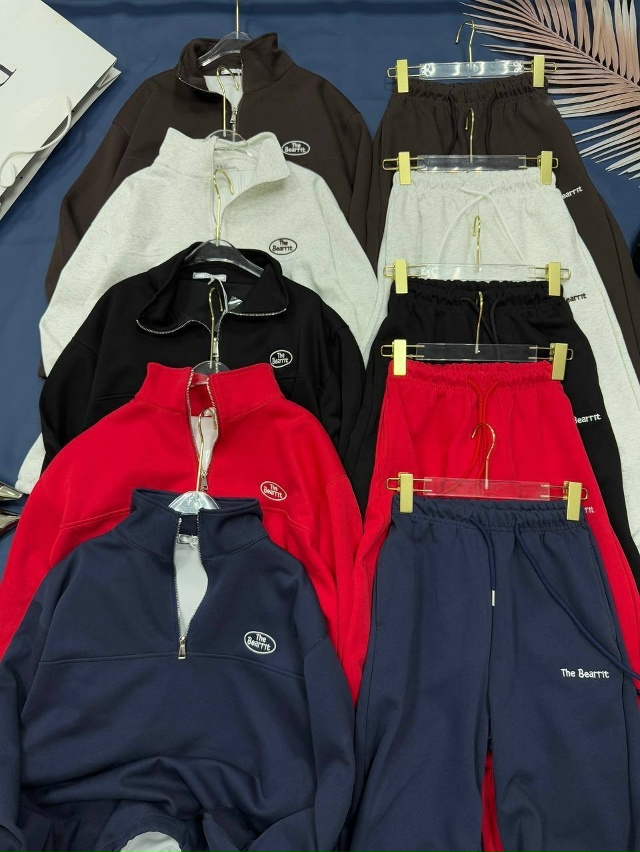 Спортивный костюм 23158966