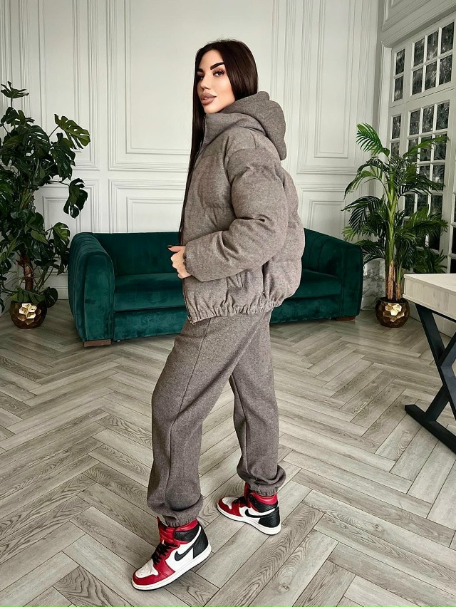 Спортивный костюм 23158819