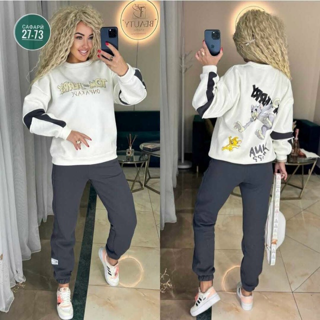 Спортивный костюм 23158252