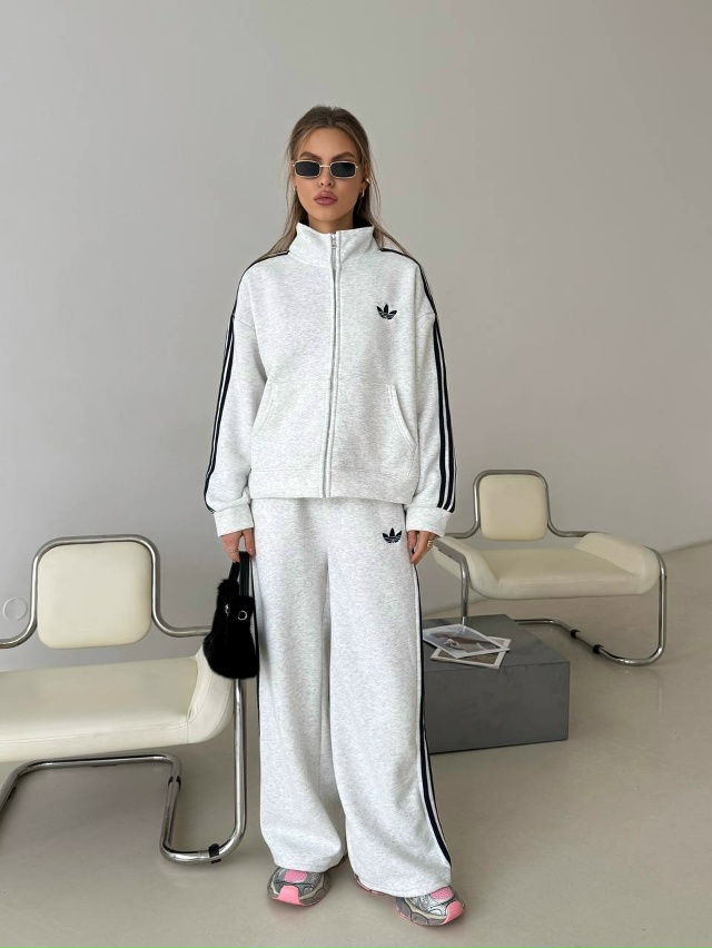 Спортивный костюм 23158290