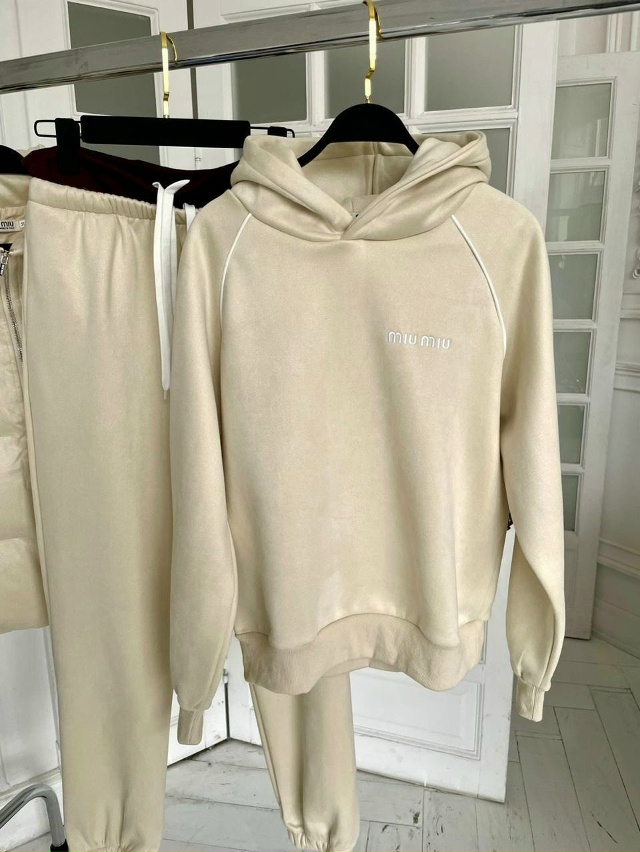 Спортивный костюм 23158820