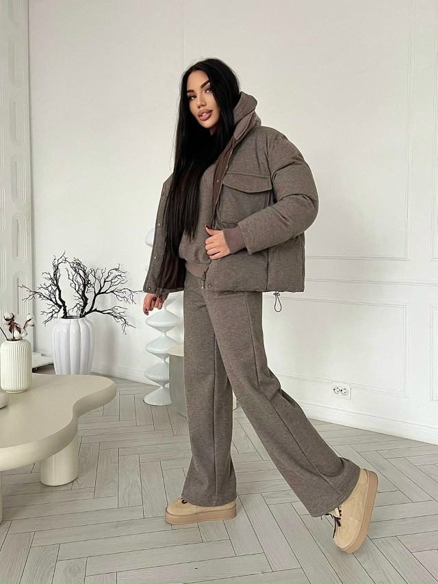 Спортивный костюм 23158618