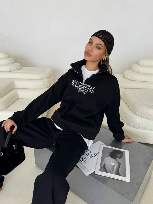 Спортивный костюм 23159177