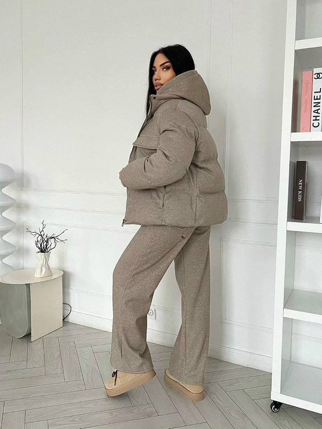 Спортивный костюм 23158617