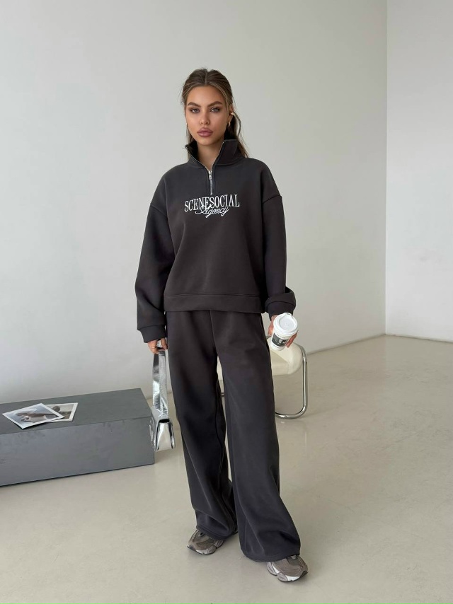 Спортивный костюм 23159180