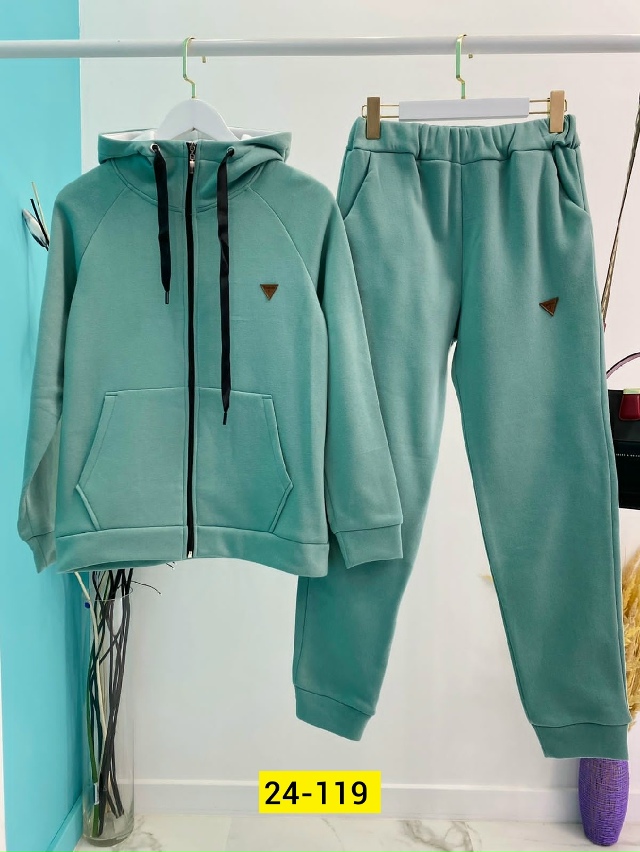 Спортивный костюм 23159833