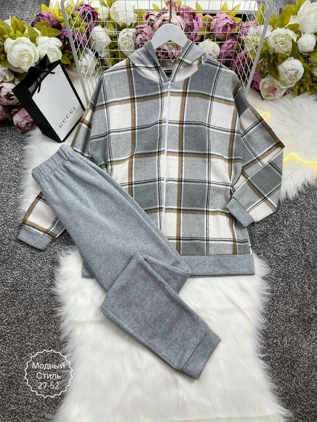 Спортивный костюм 23164172