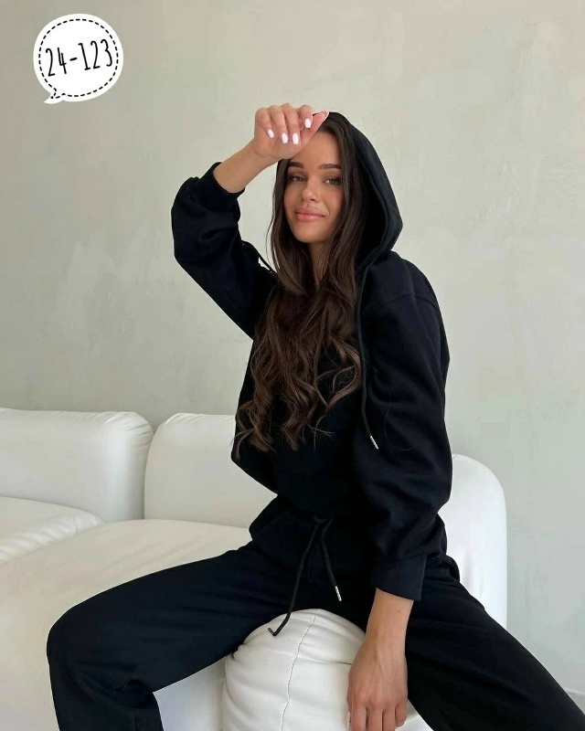 Спортивный костюм 23164377