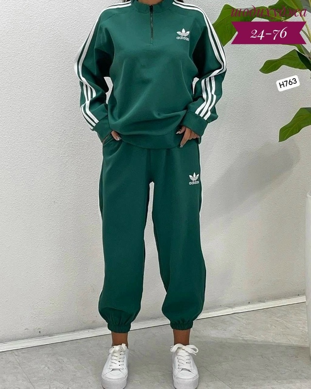 Спортивный костюм 23168651