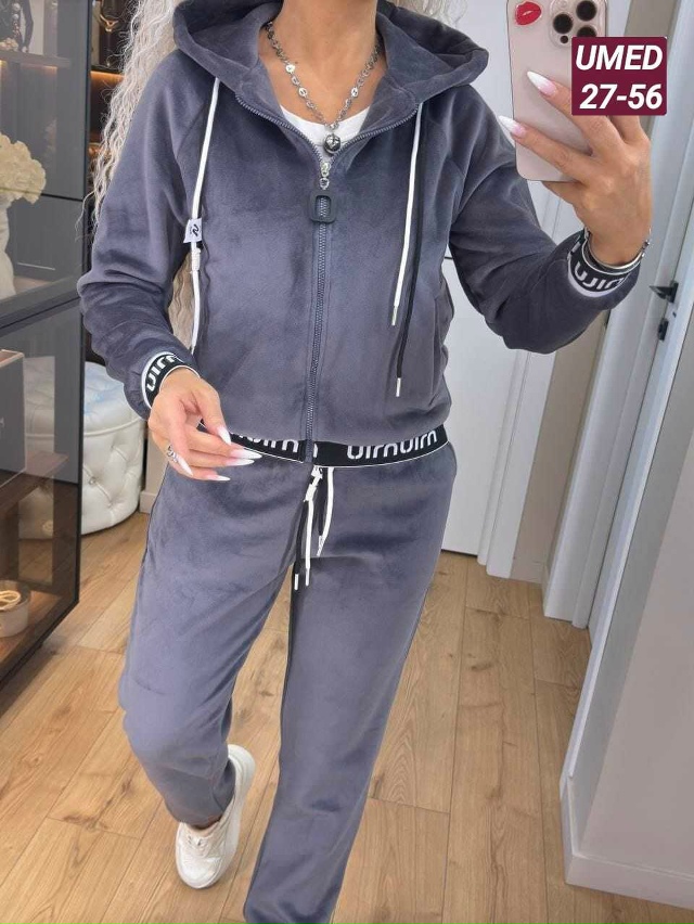 Костюм 23170631