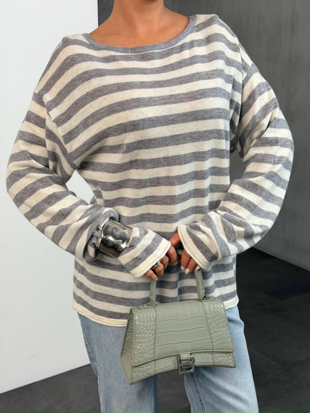 Свитер 23172815