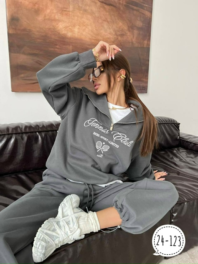 Спортивный костюм 23172339