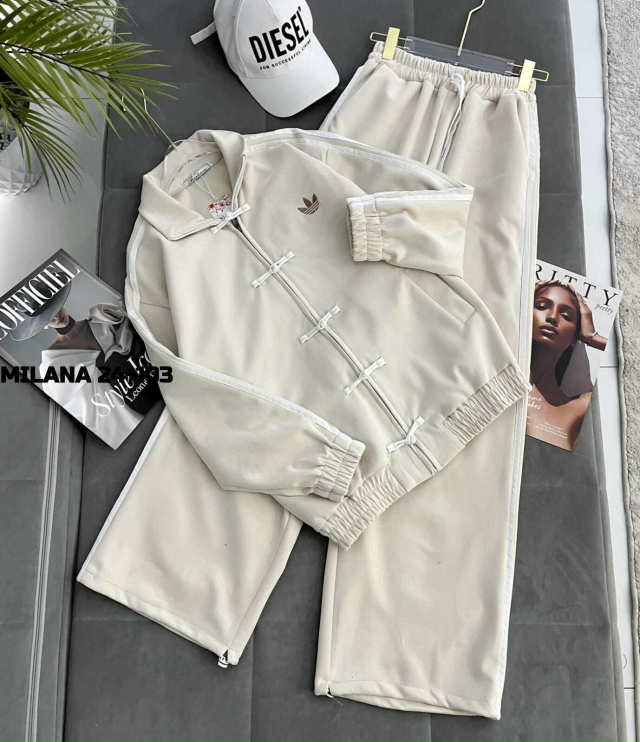 Спортивный костюм 23175184