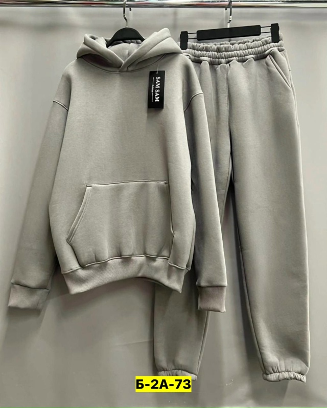 Спортивный костюм 23176844