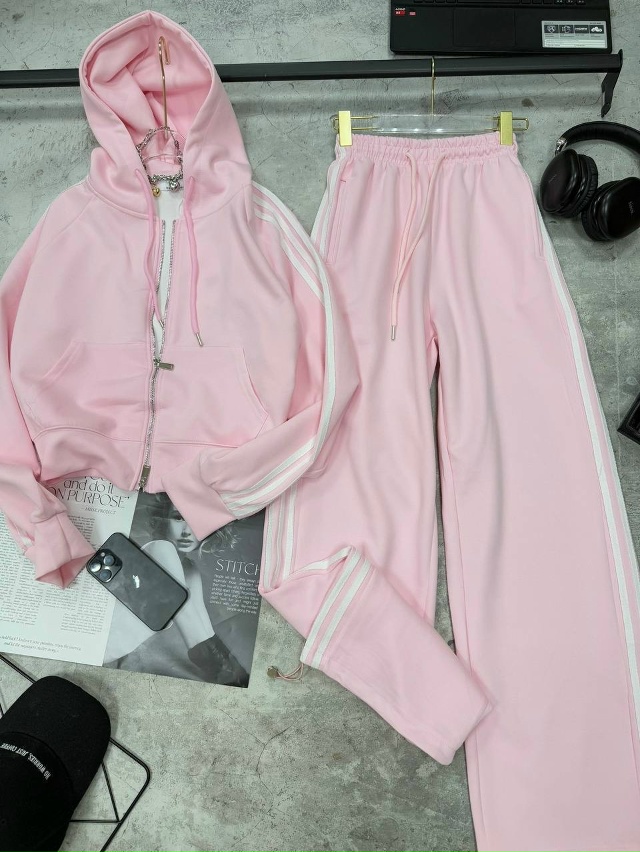 Спортивный костюм 23177670