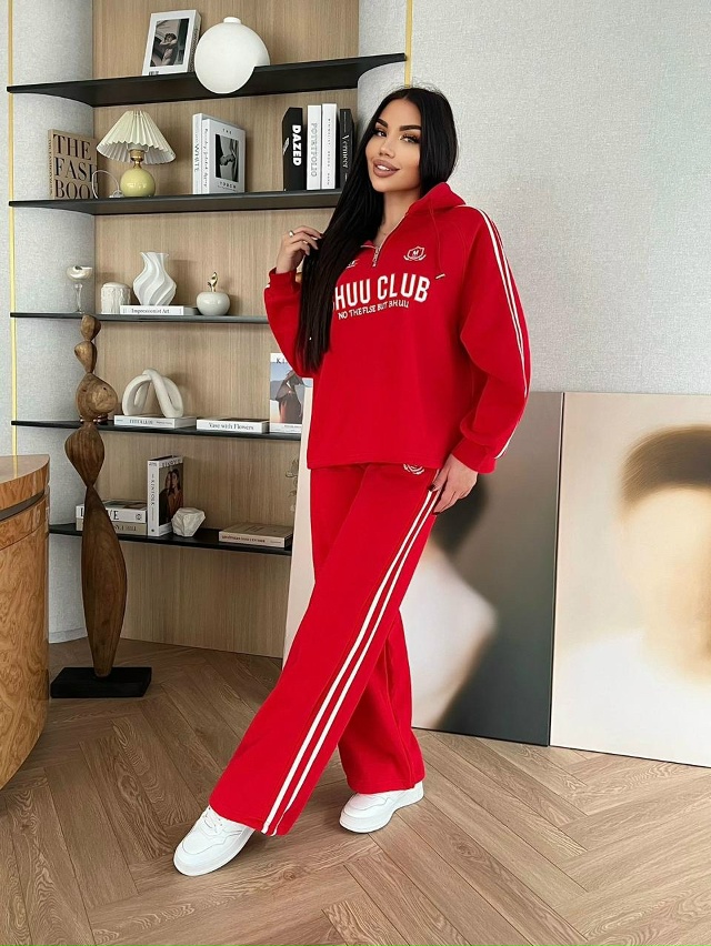 Спортивный костюм 23177616