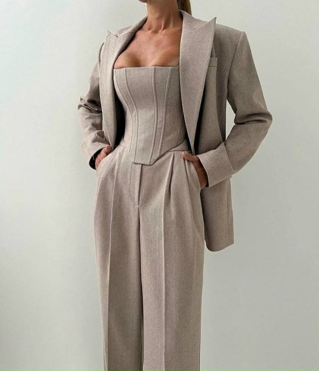 Костюм 23180417