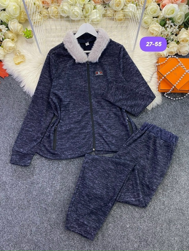 Спортивный костюм 23181989