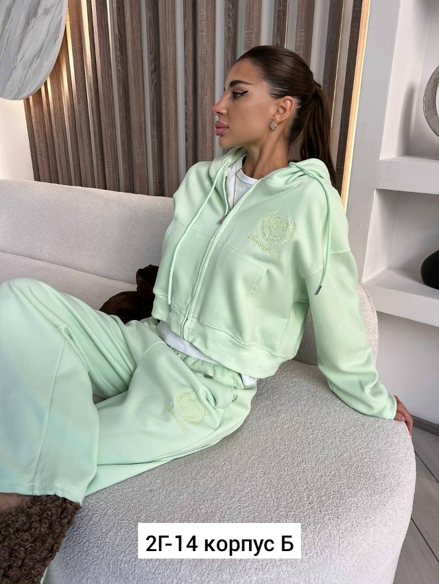 Спортивный костюм 23186768